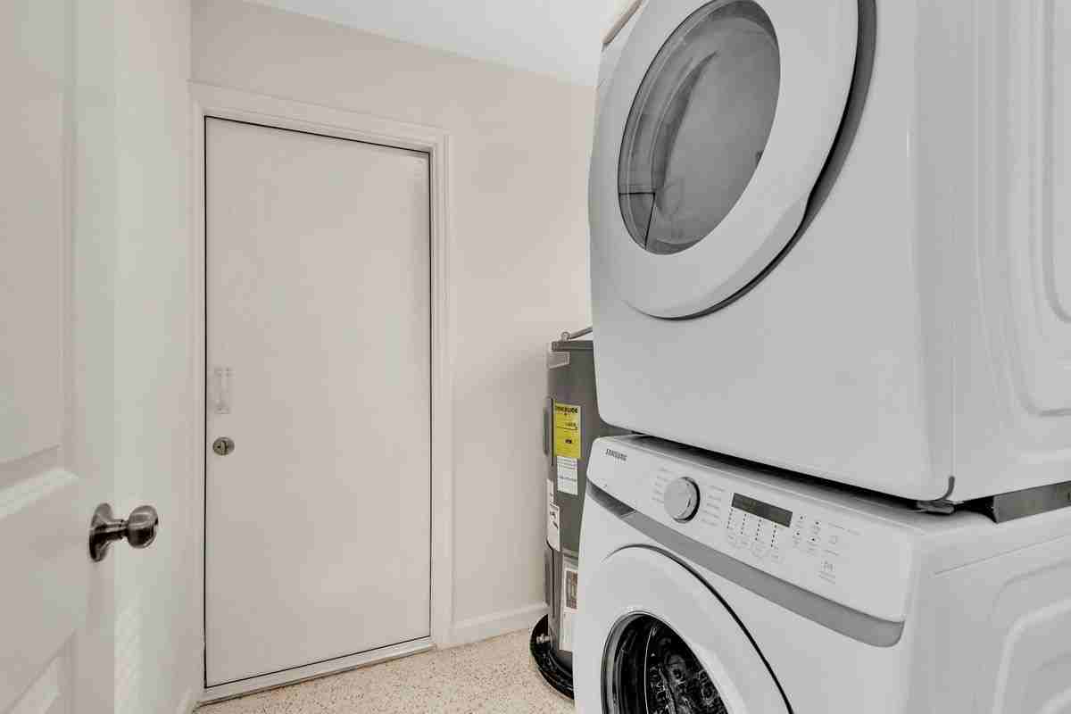 4714 West Vasconia Street - Photo 6 of 26