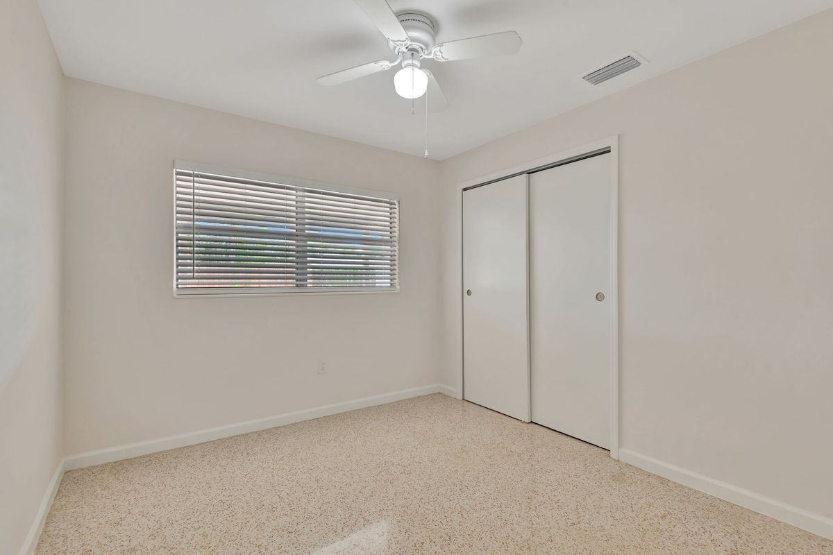 4714 West Vasconia Street - Photo 7 of 26