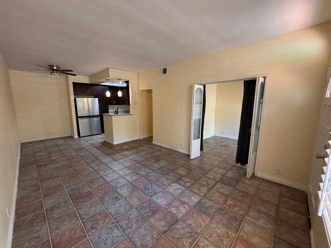 9 Silktassel ##147 - Photo 2 of 15