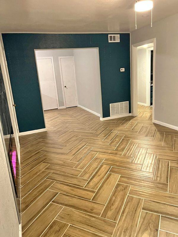 805 Sissom Rd ##4 - Photo 3 of 15