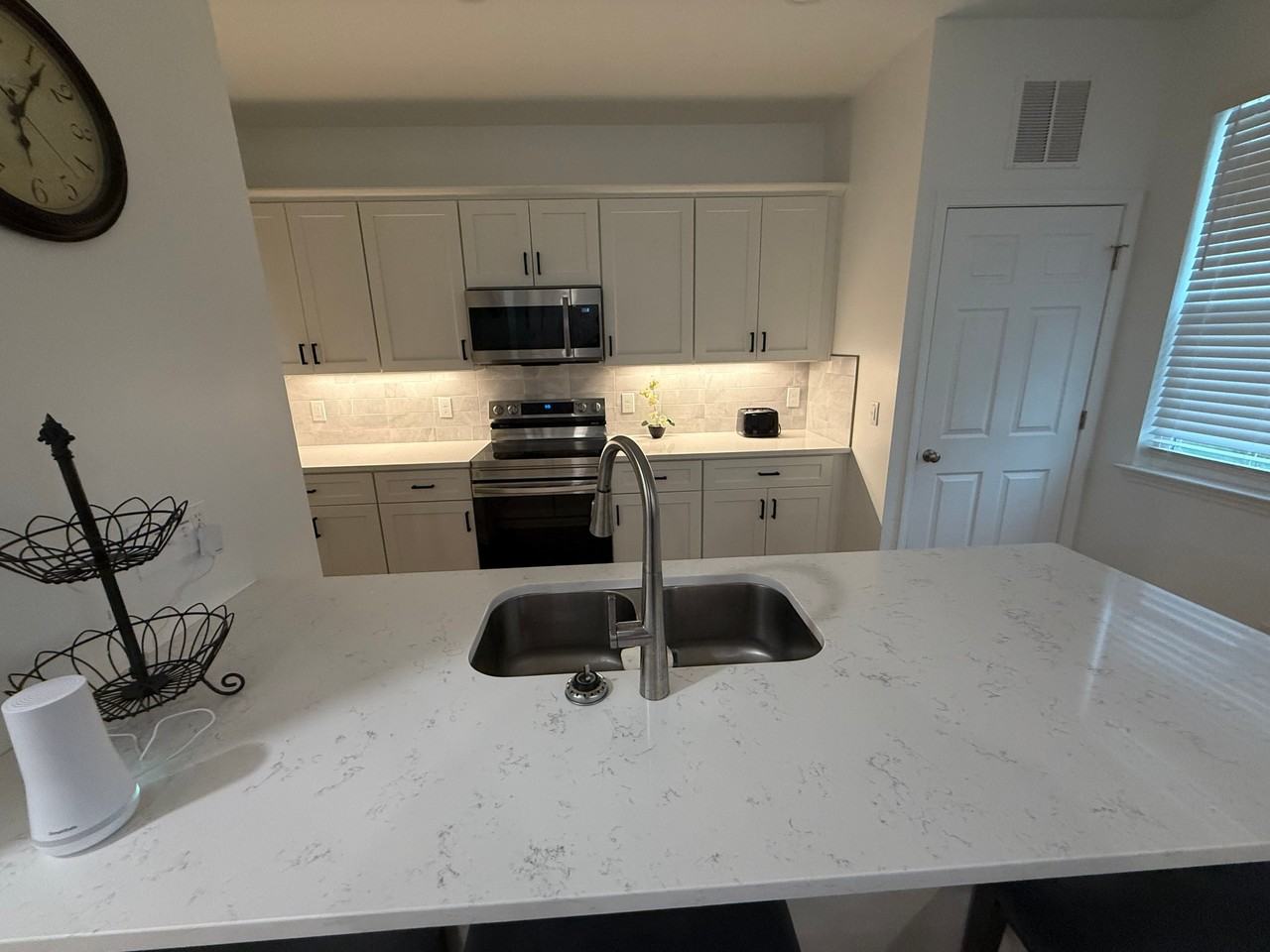 1101 S Alston Ave - Photo 7 of 33