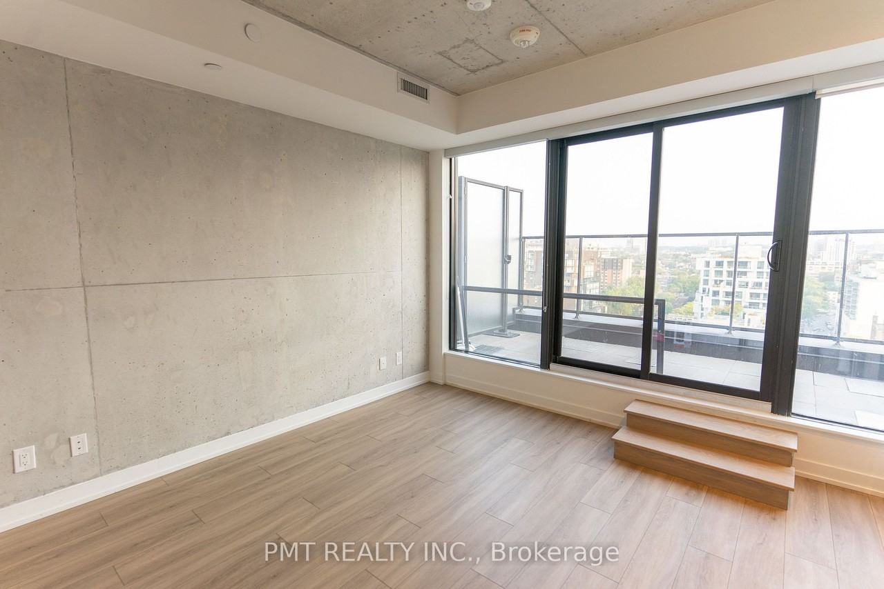 458 Richmond Street West #1602 - Photo 3 of 10