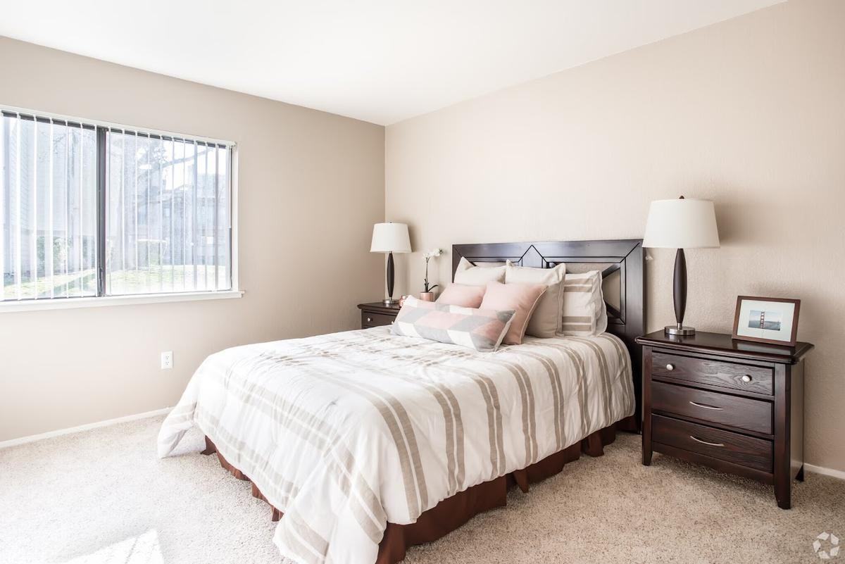 1111 James Donlon Blvd - Photo 5 of 41