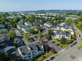 featured image of 802 45th St Ne