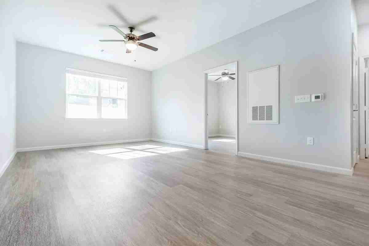 321 S Standish St - Photo 6 of 46