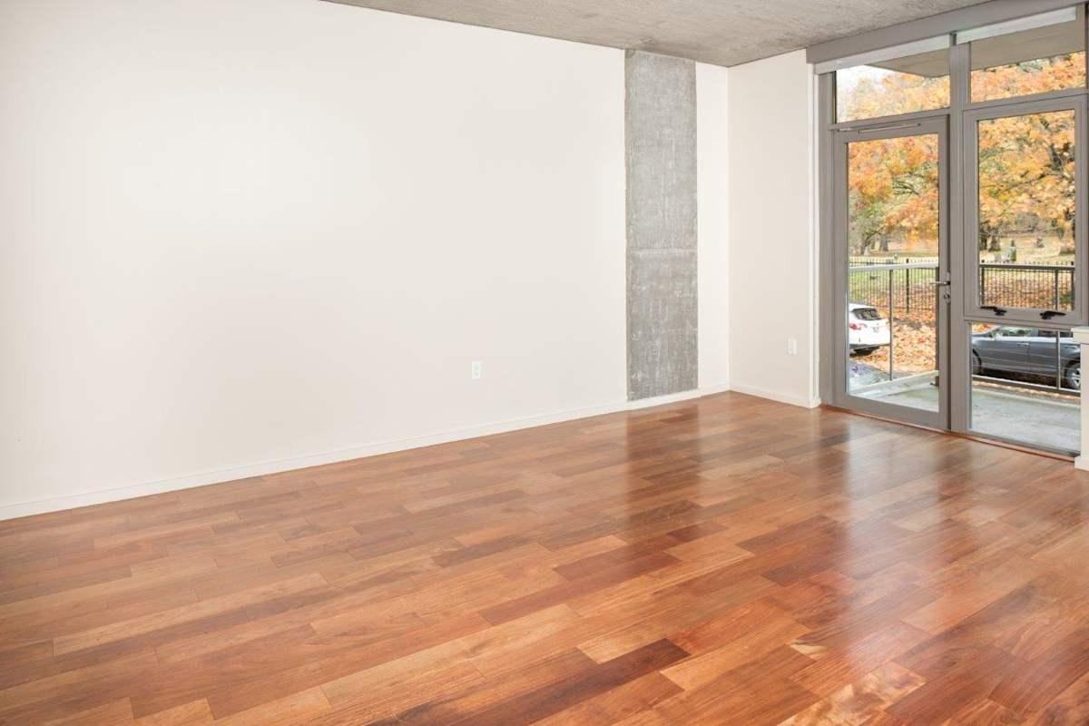 2121 Se Belmont St - Photo 6 of 30