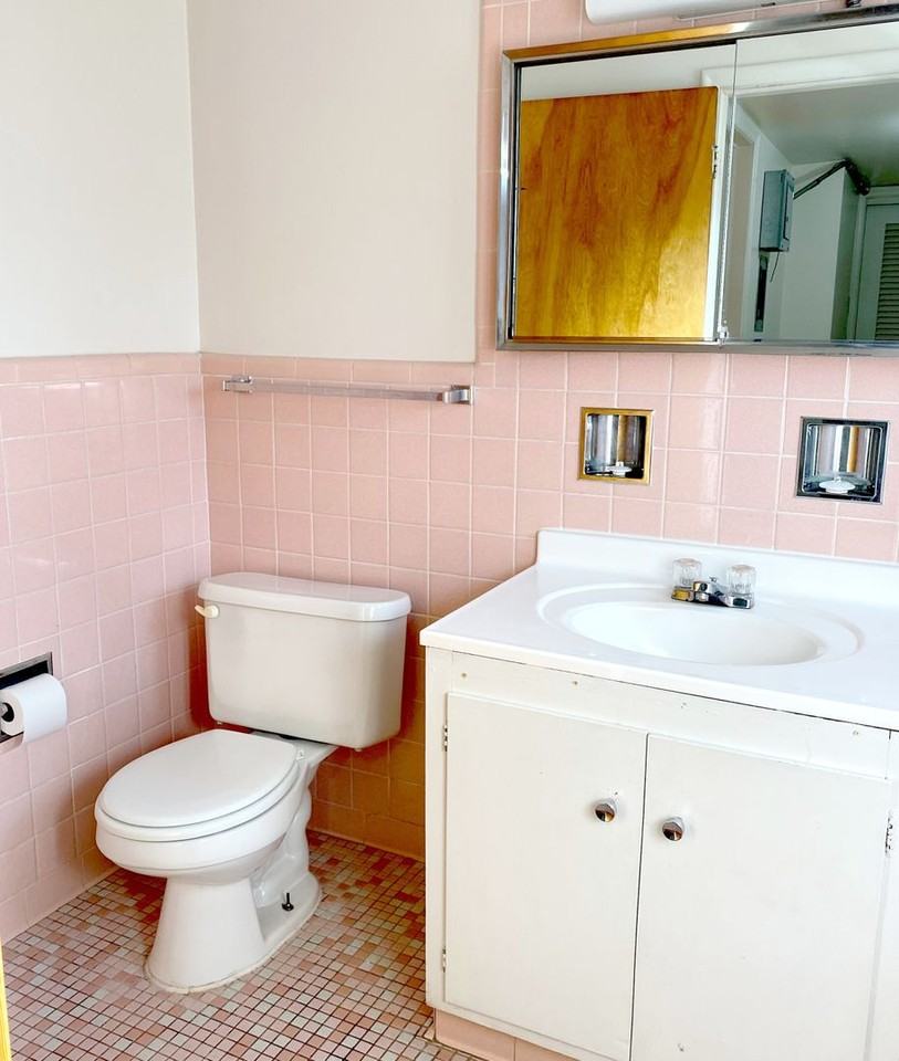 Harney Square Apartments - Photo 7 of 38