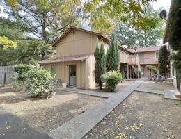 featured image of 1416 Myrtle St