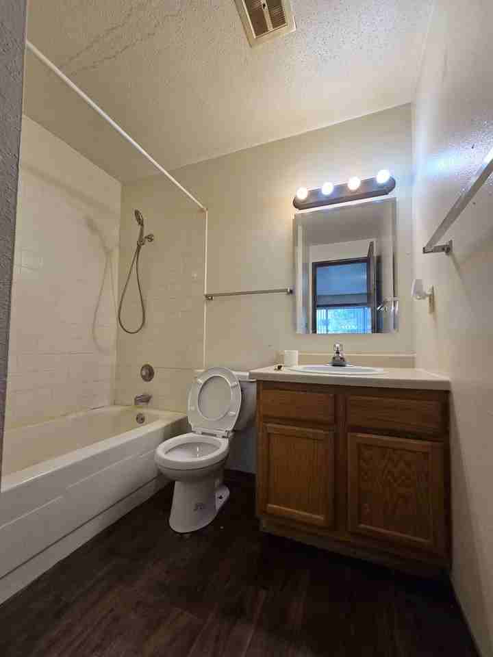 Dakota Arms & Gardens - Photo 7 of 9