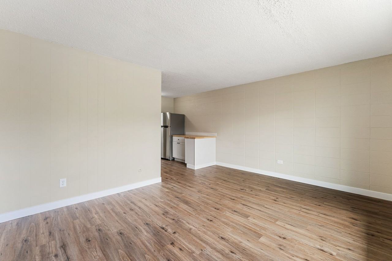 8104 Se Raymond St #6 - Photo 4 of 17