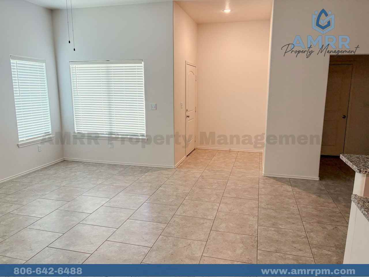 5523 Lehigh St - Photo 5 of 18
