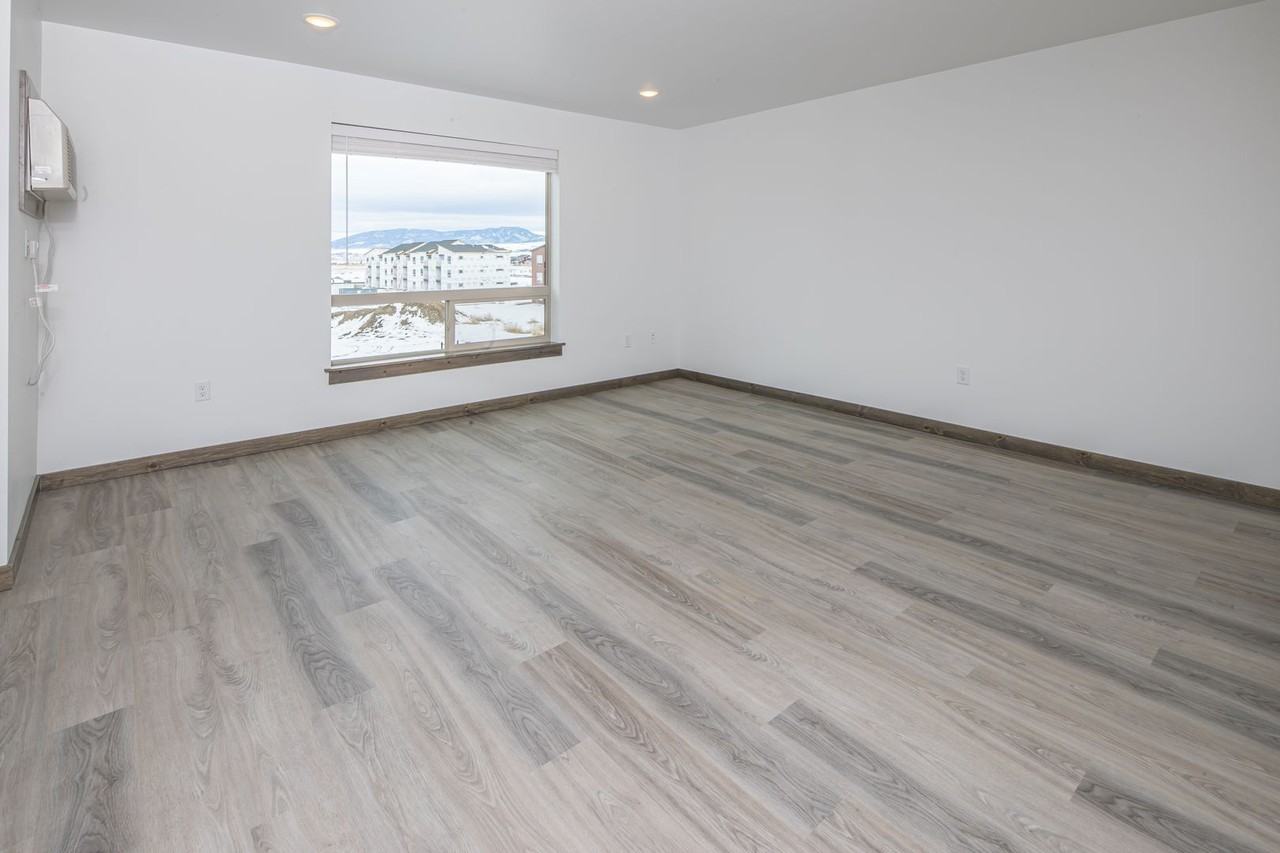 1909 Golden West Drive - Photo 5 of 30