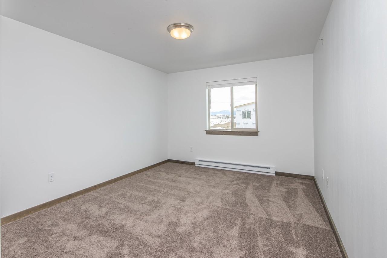 1909 Golden West Drive - Photo 7 of 13