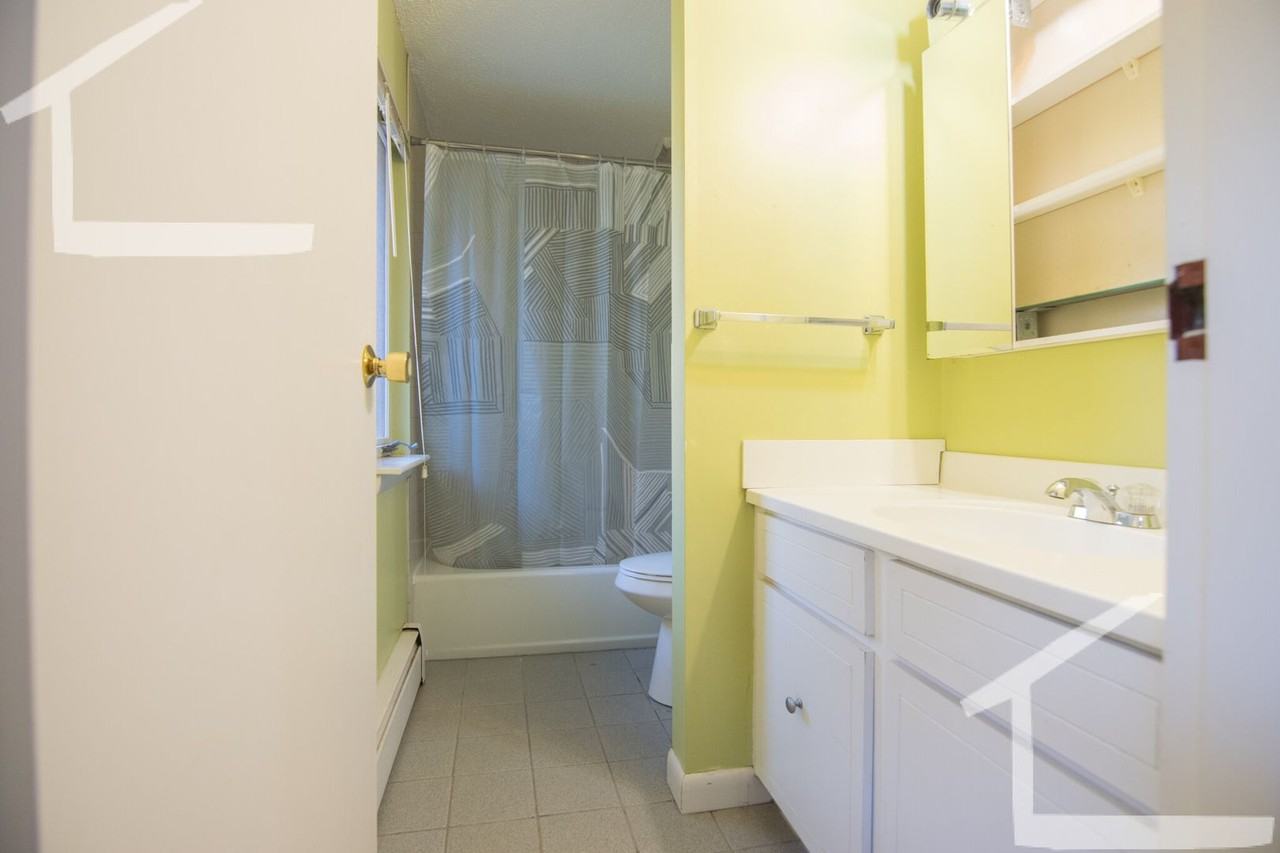 177 Thorndike St - Photo 7 of 17