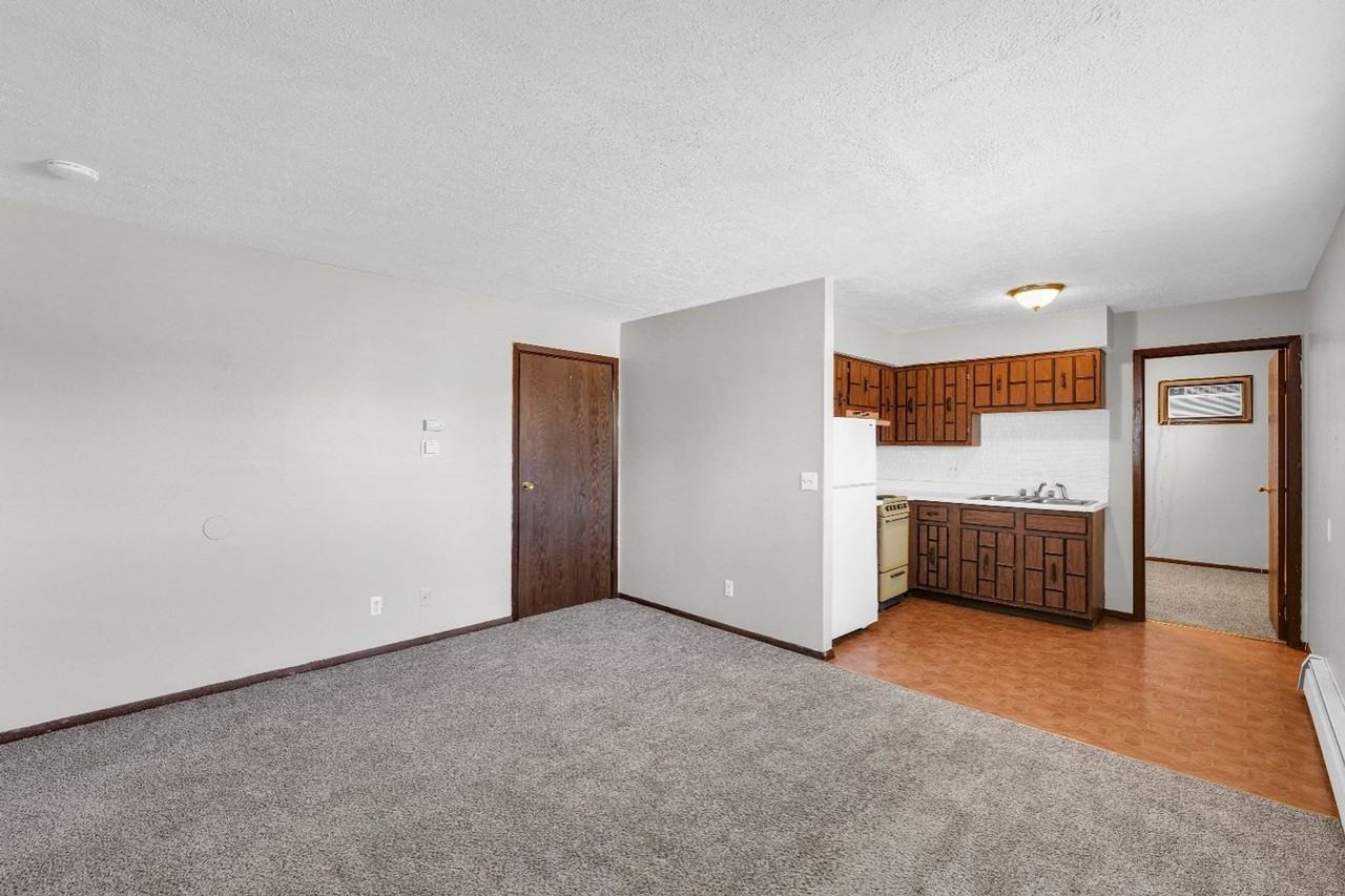 205 W. Shelbourne Drive - Photo 5 of 11