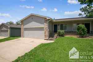 featured image of 514 W Songbird St