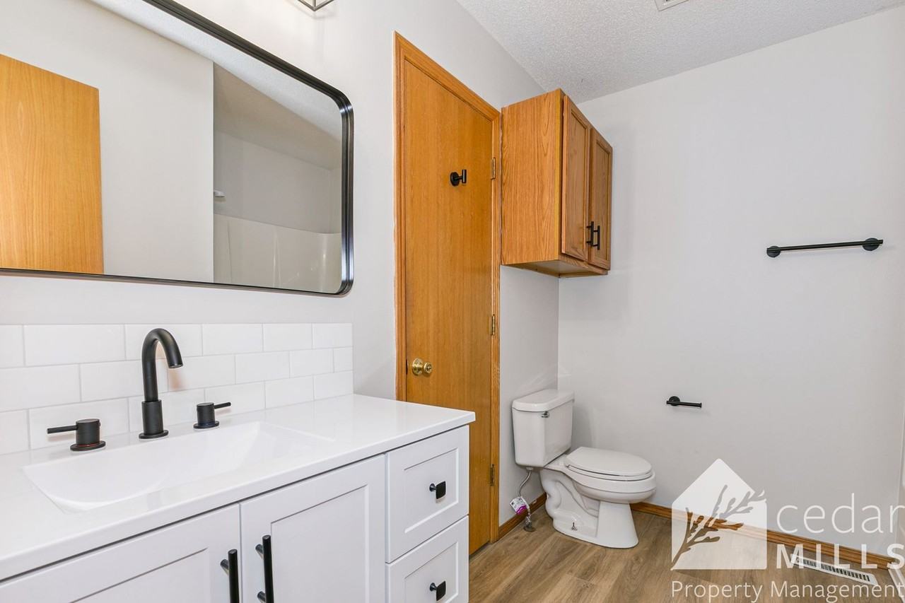 514 W Songbird St - Photo 7 of 13