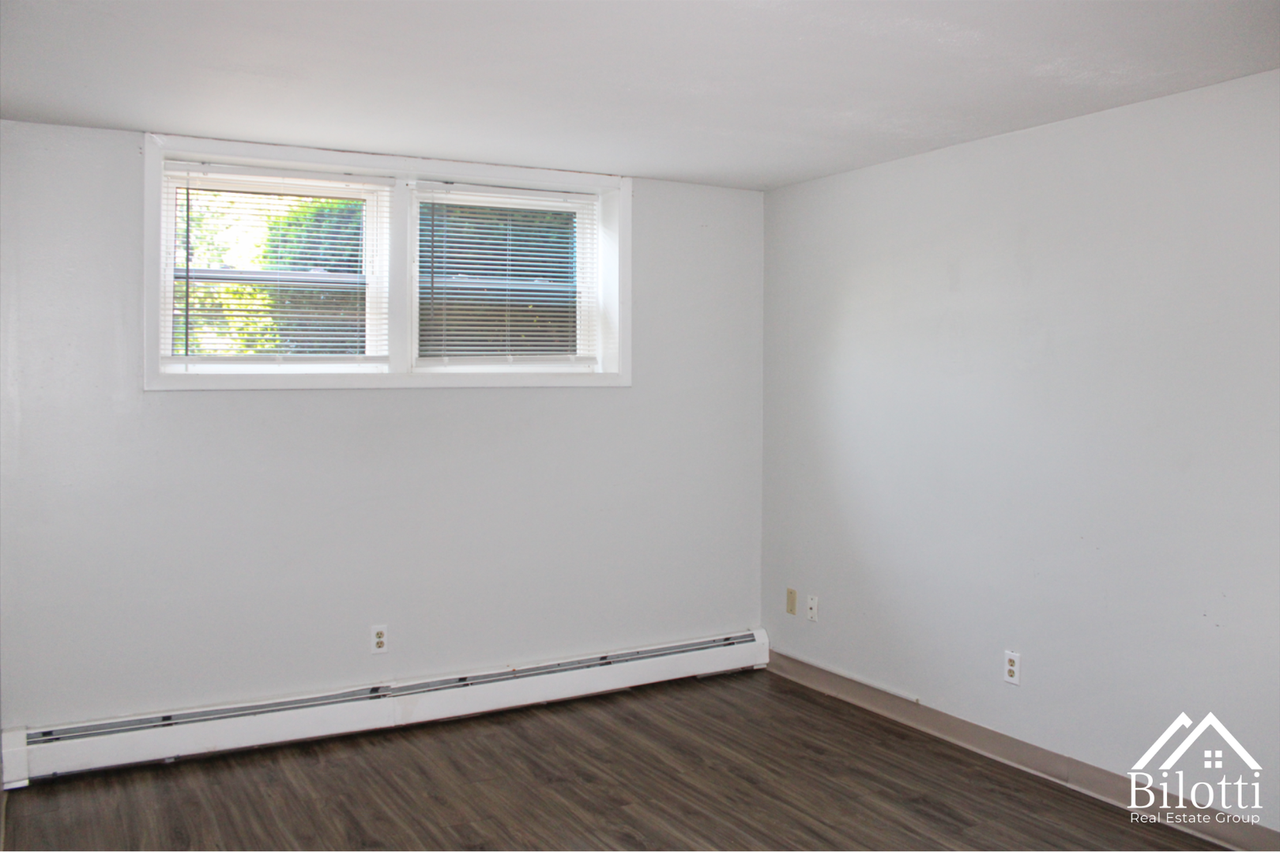 330 School Street - Photo 2 of 20