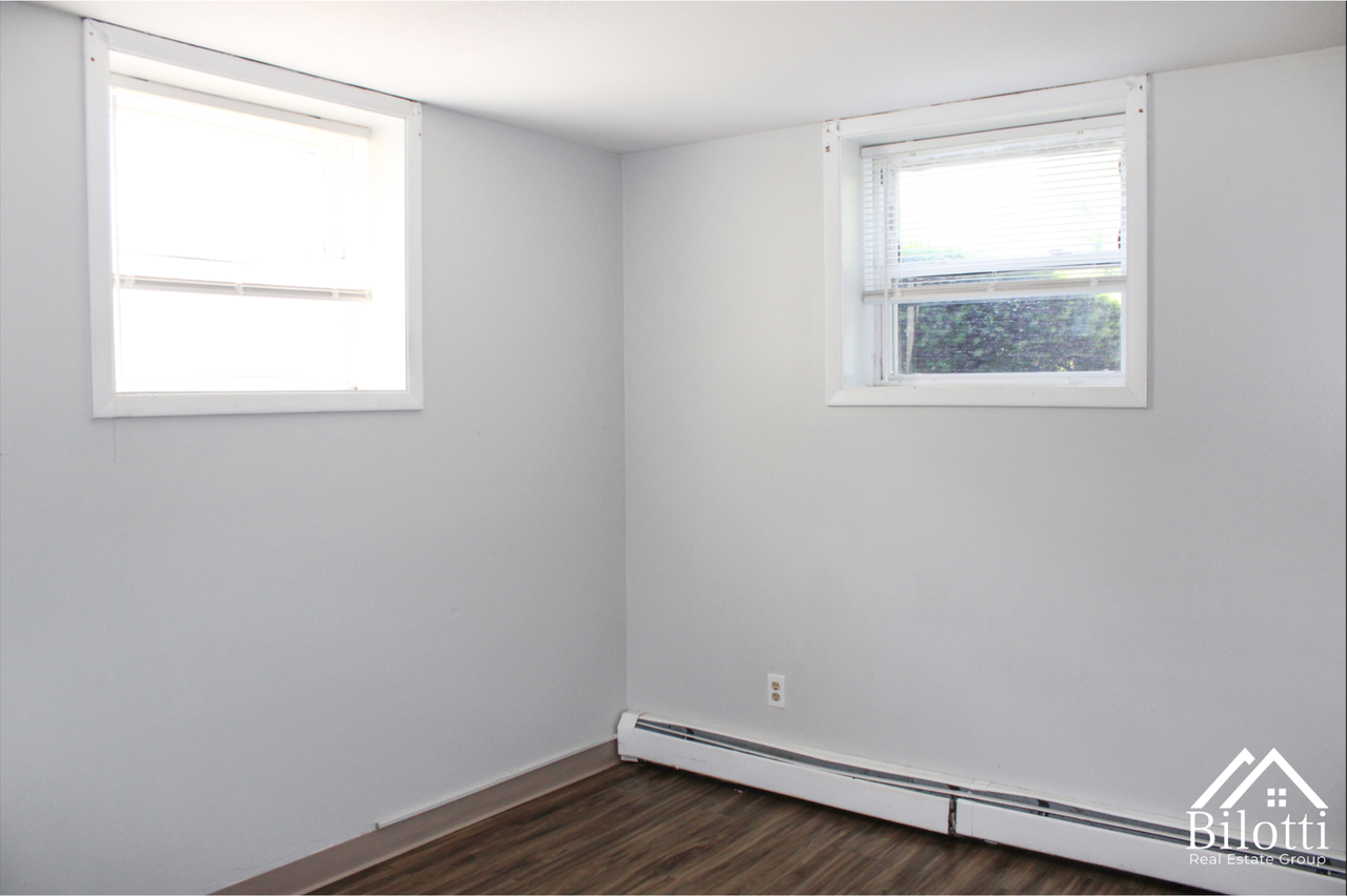 330 School Street - Photo 3 of 20