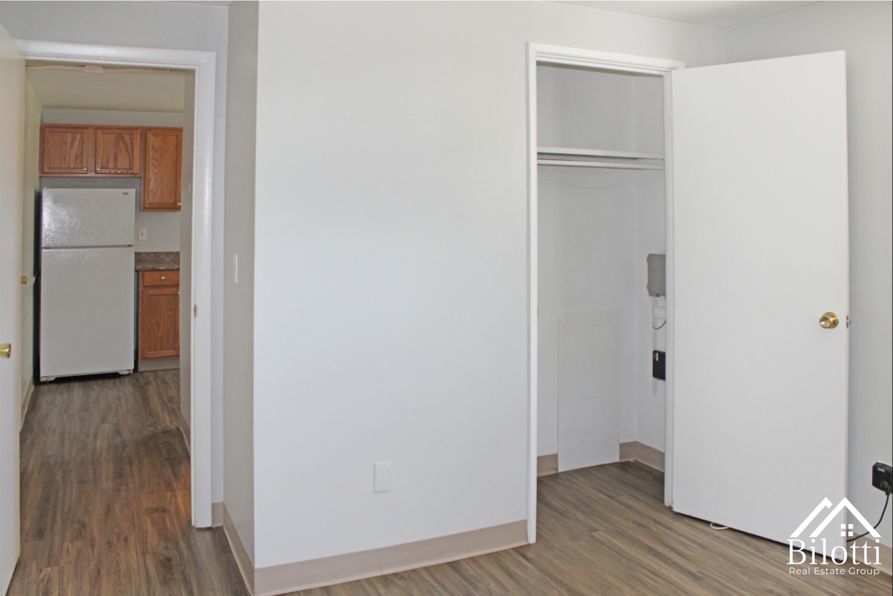 330 School Street - Photo 4 of 20