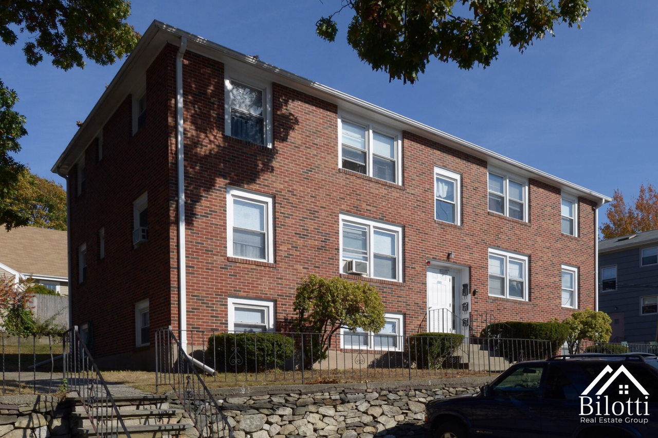 330 School Street - Photo 6 of 20