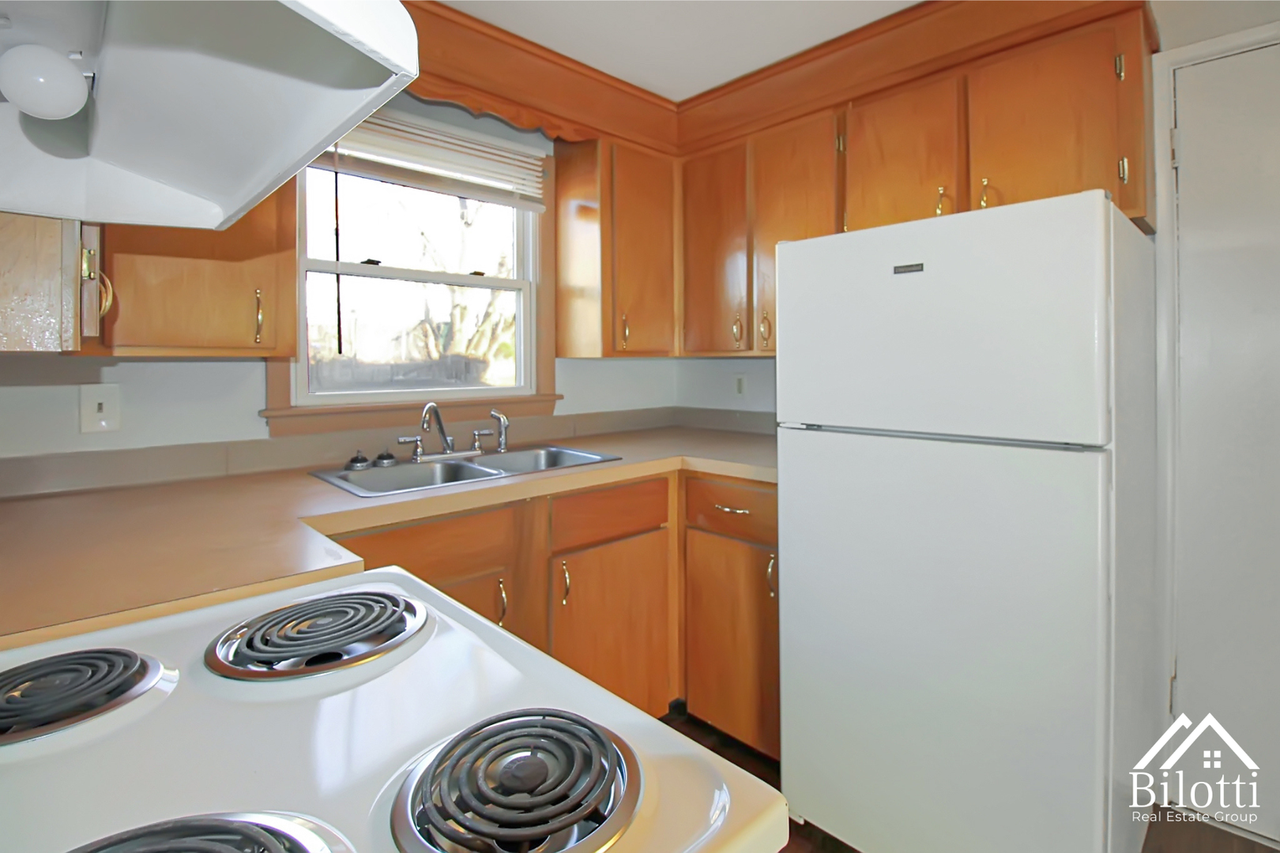 330 School Street - Photo 2 of 13