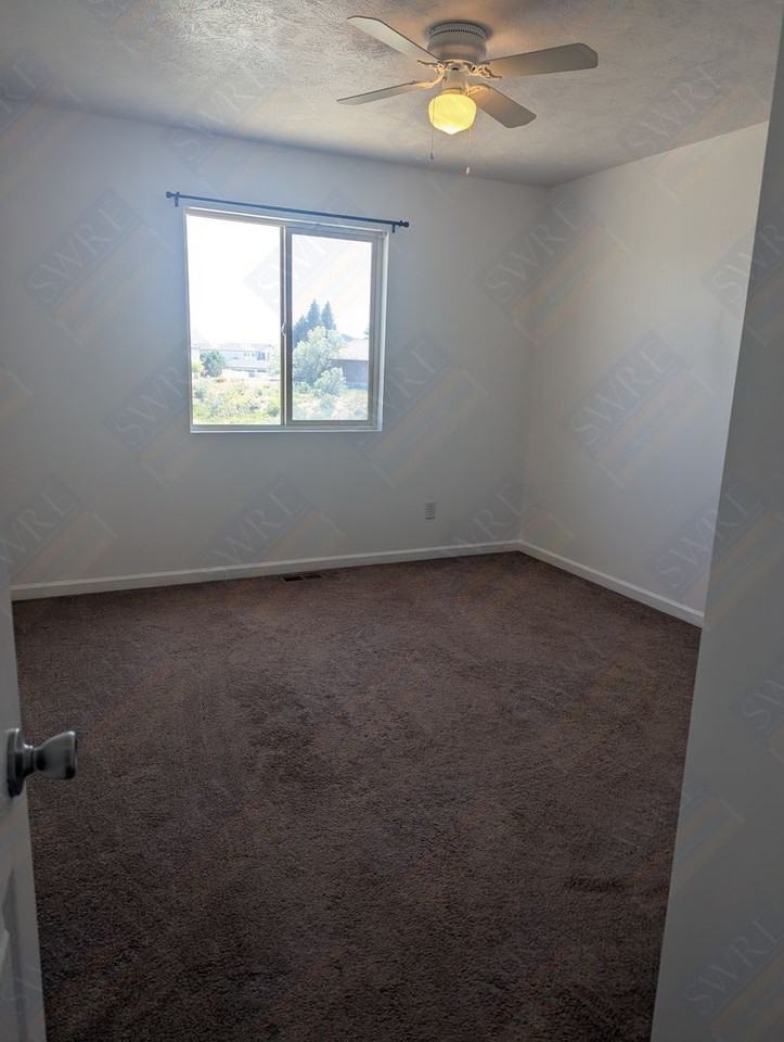 2740 Koven Dr - Photo 7 of 9