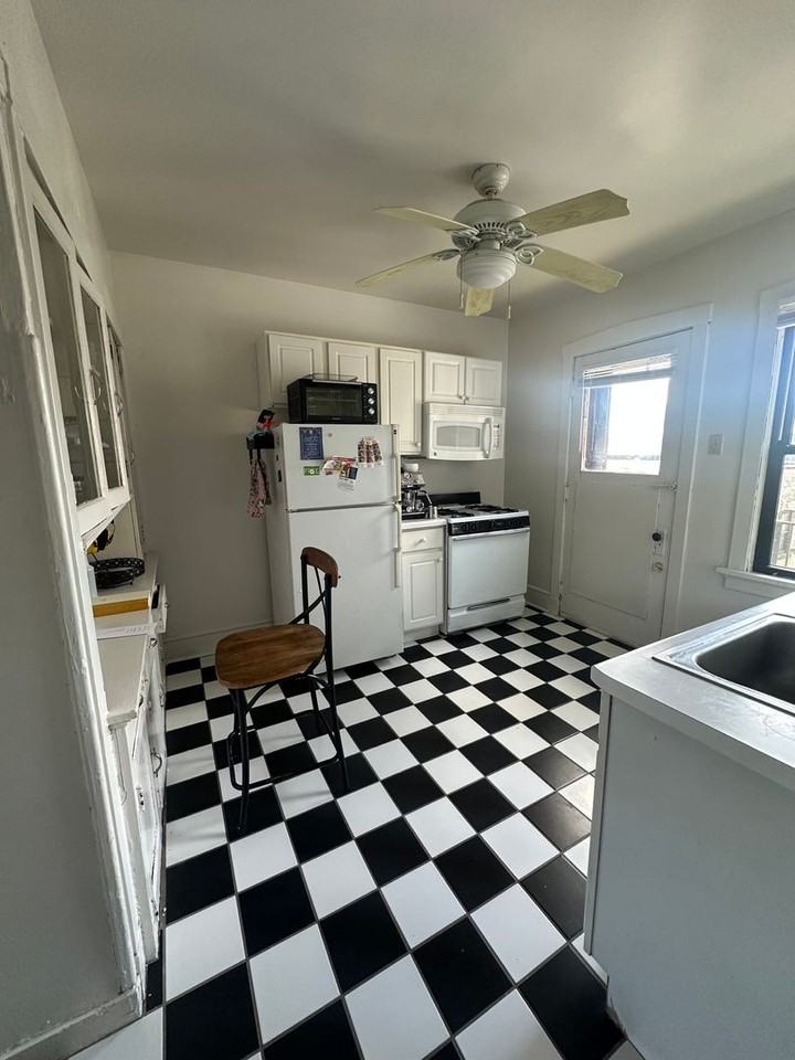 2523-29 Webster - Photo 2 of 28
