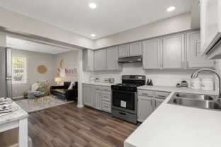 Nob Hill Apartments - Photo 1 of 1