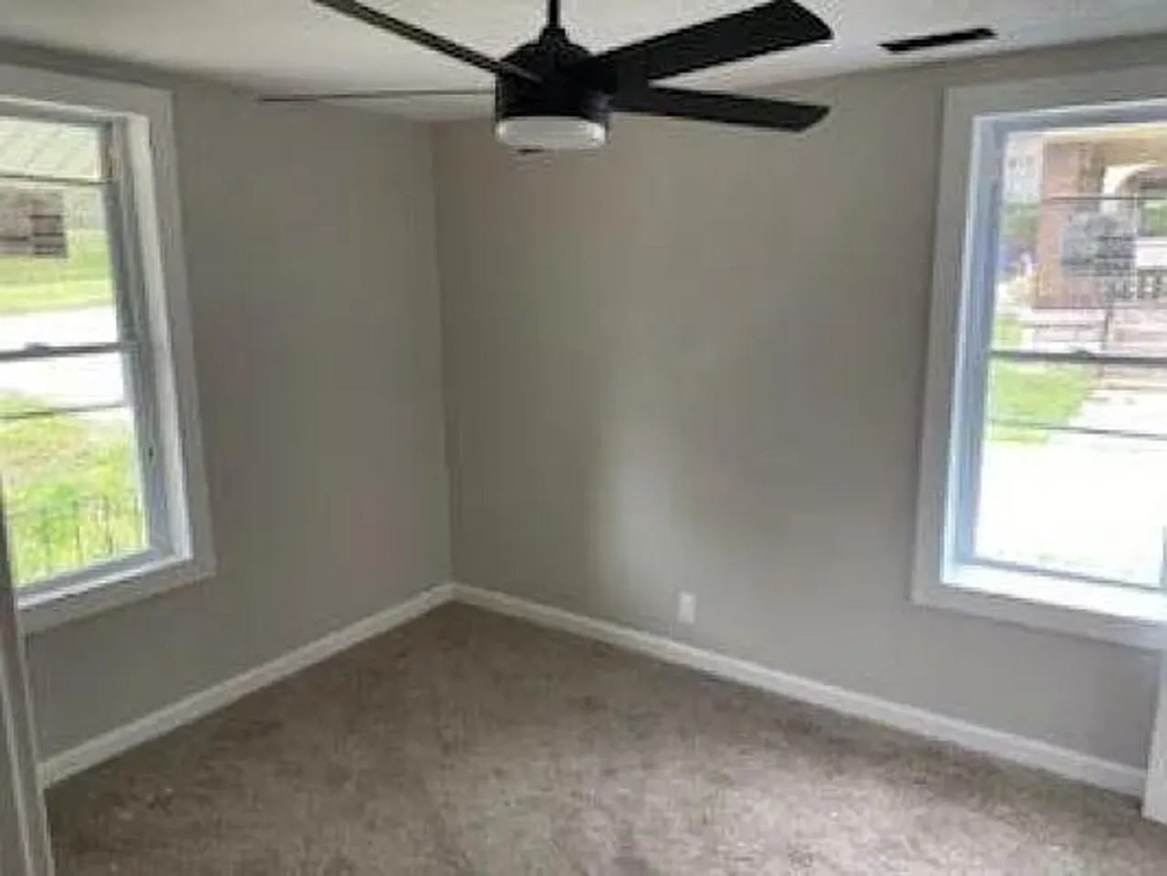 1130 Washington Blvd - Photo 3 of 4