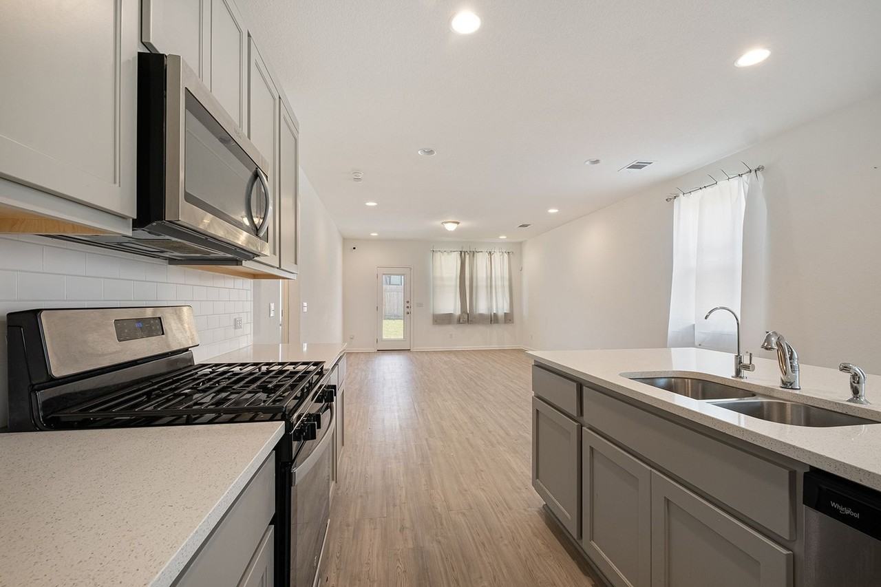 12009 Curlin Cv - Photo 6 of 28