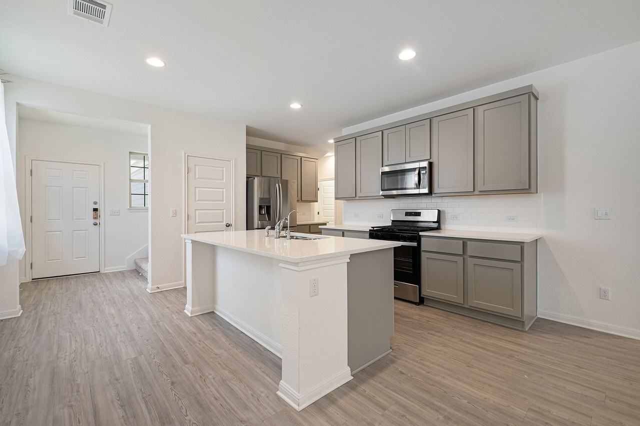 12009 Curlin Cv - Photo 7 of 28