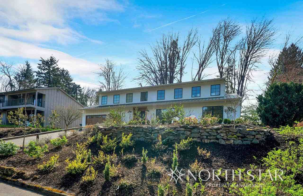 780 Briercliff Ln - Photo 3 of 43
