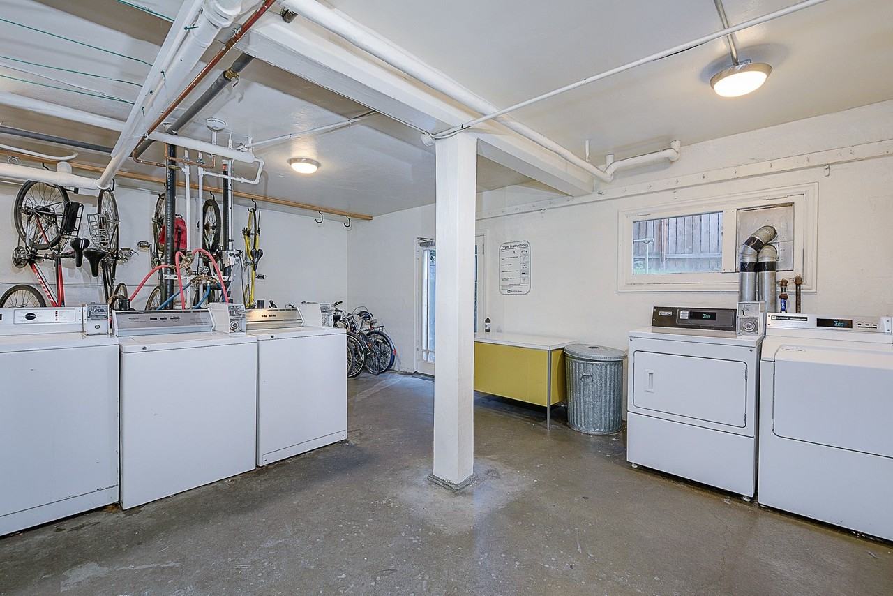 Hillcrest Apartments - Photo 6 of 12