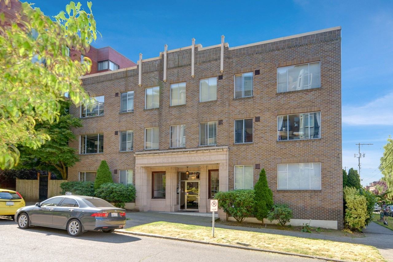 Hillcrest Apartments - Photo 7 of 12