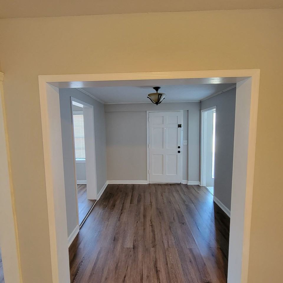 3960 Trask Dr - Photo 2 of 16