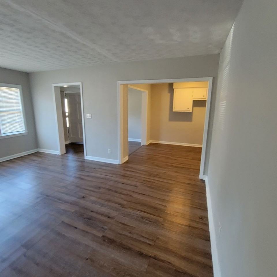 3960 Trask Dr - Photo 7 of 16