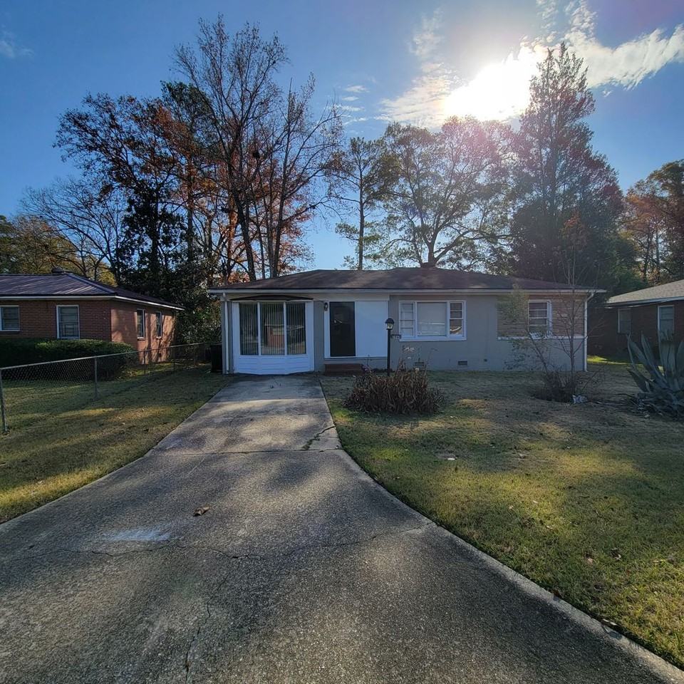 3960 Trask Dr - Photo 6 of 16