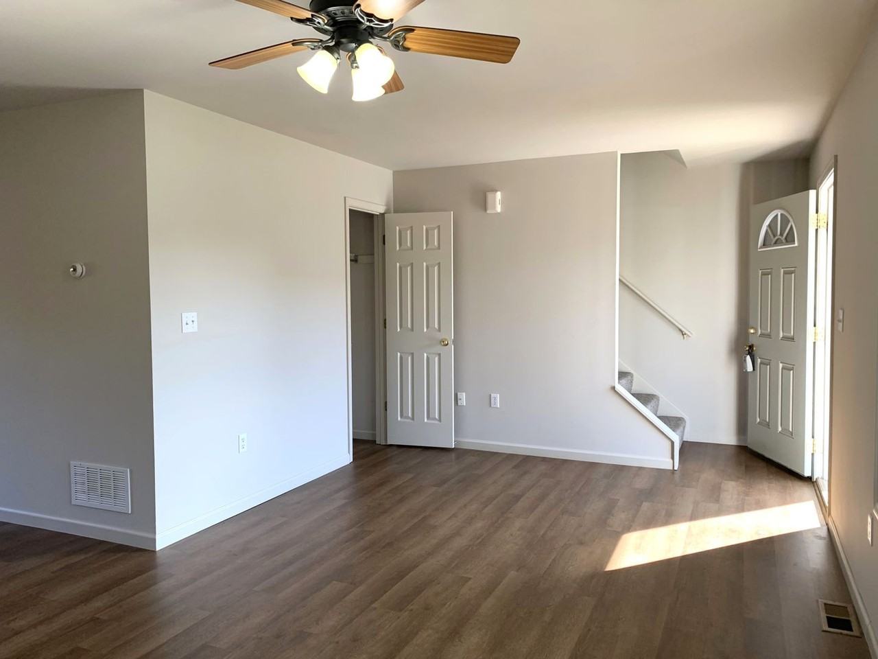 203 Sable Dr - Photo 3 of 44