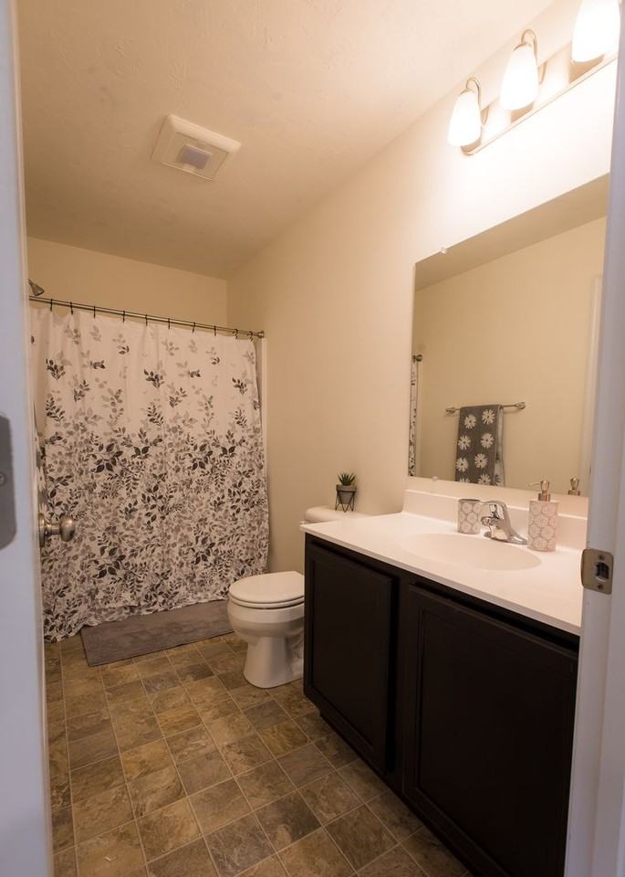 3717 Castle Dr - Photo 7 of 20