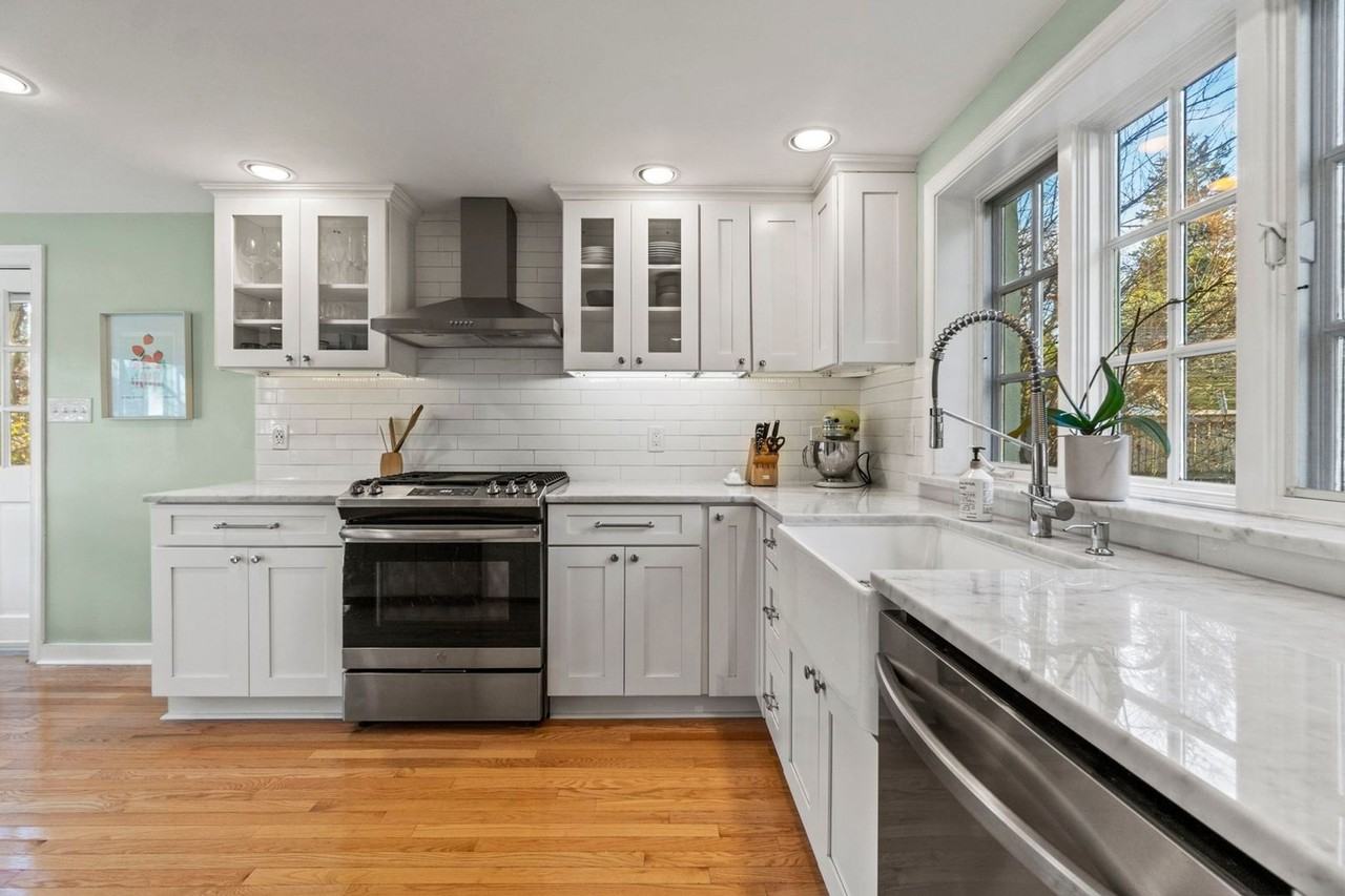 6414 15th St - Photo 3 of 24