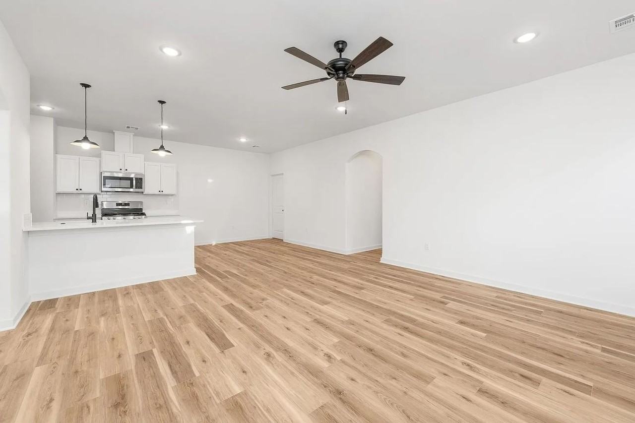 2133 W Elk Ridge Ave - Photo 3 of 19