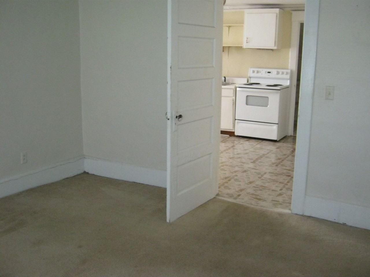 1306/1306.5/1308 Summerville - Photo 3 of 7