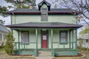 featured image of 114 N Willow St