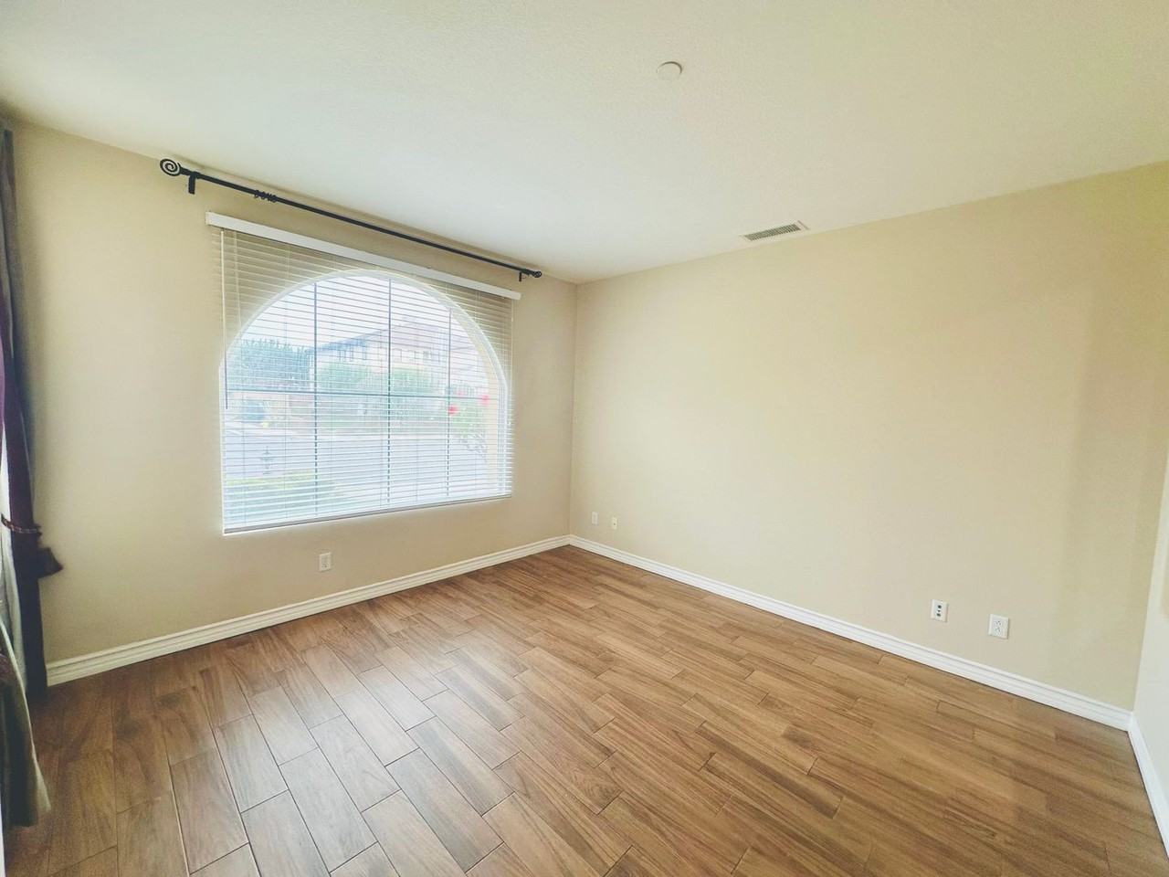 1802 Browerwoods Pl - Photo 3 of 39