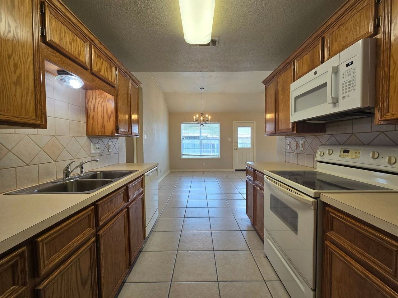 5010 Heather Ln #B - Photo 6 of 20