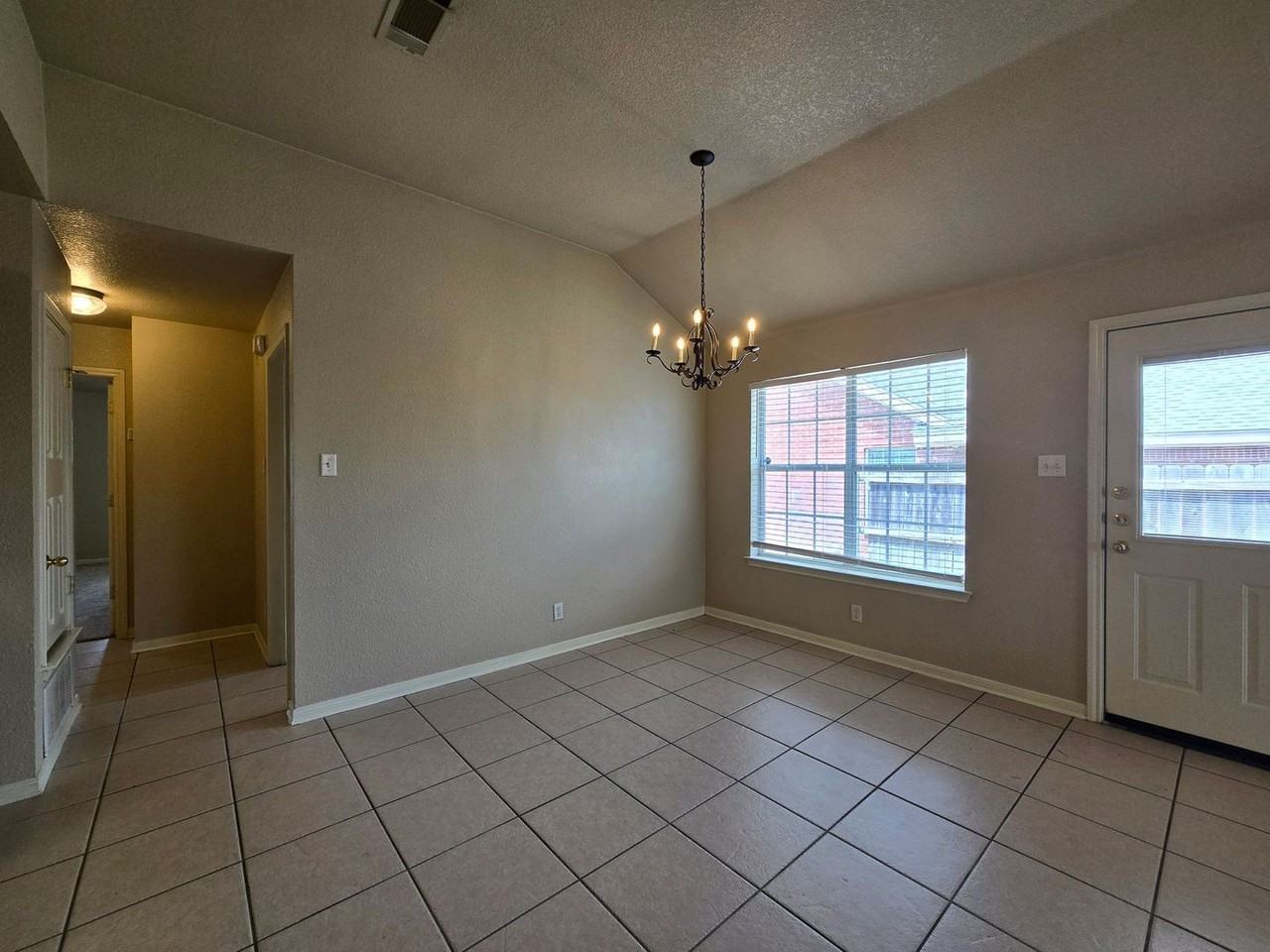 5010 Heather Ln #B - Photo 7 of 20