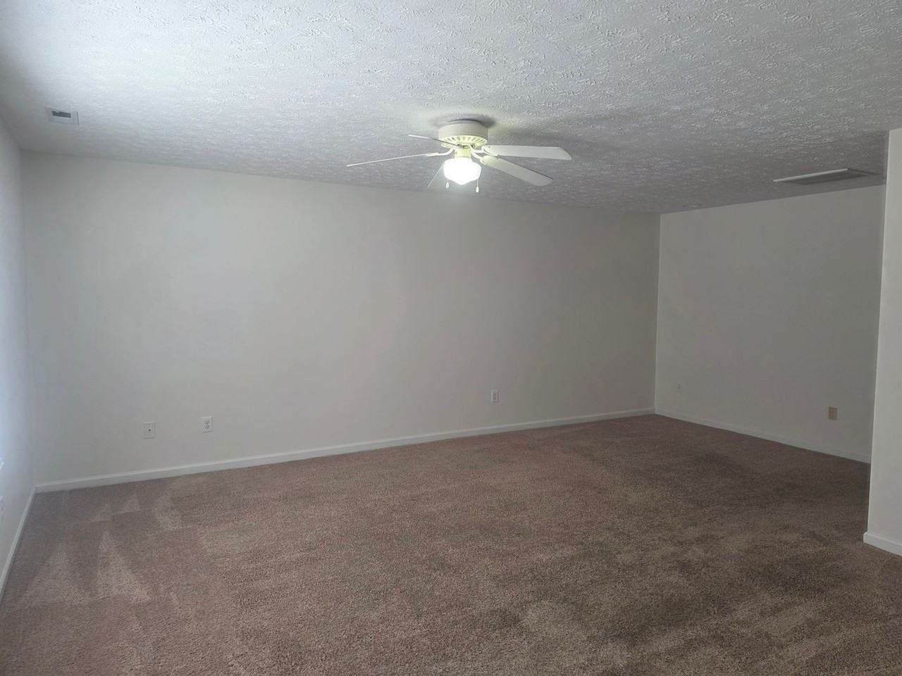 8 Donnell Ave - Photo 2 of 21