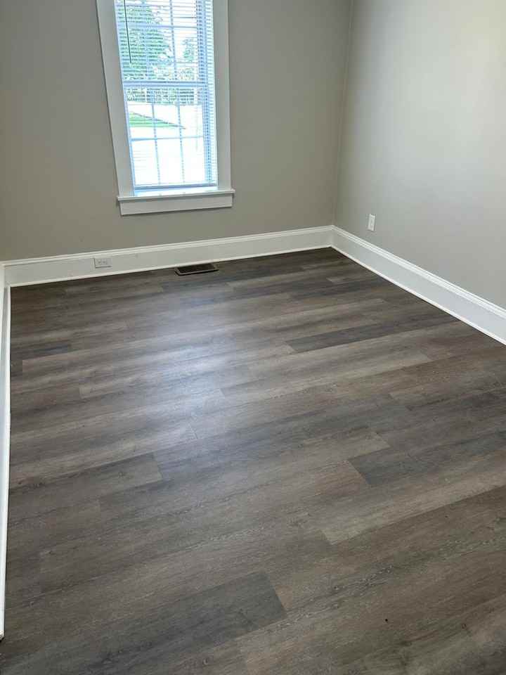 400 W 25th St - Photo 3 of 11