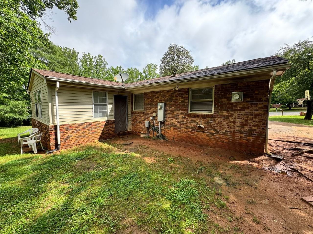 3018 Delano Pl - Photo 3 of 50